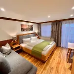 Denggnhof 农家乐 *