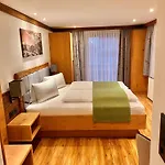 Denggnhof 农家乐 *